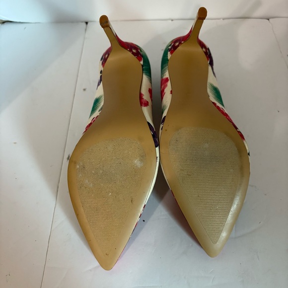 Marc Fisher floral print pumps - Picture 9 of 9